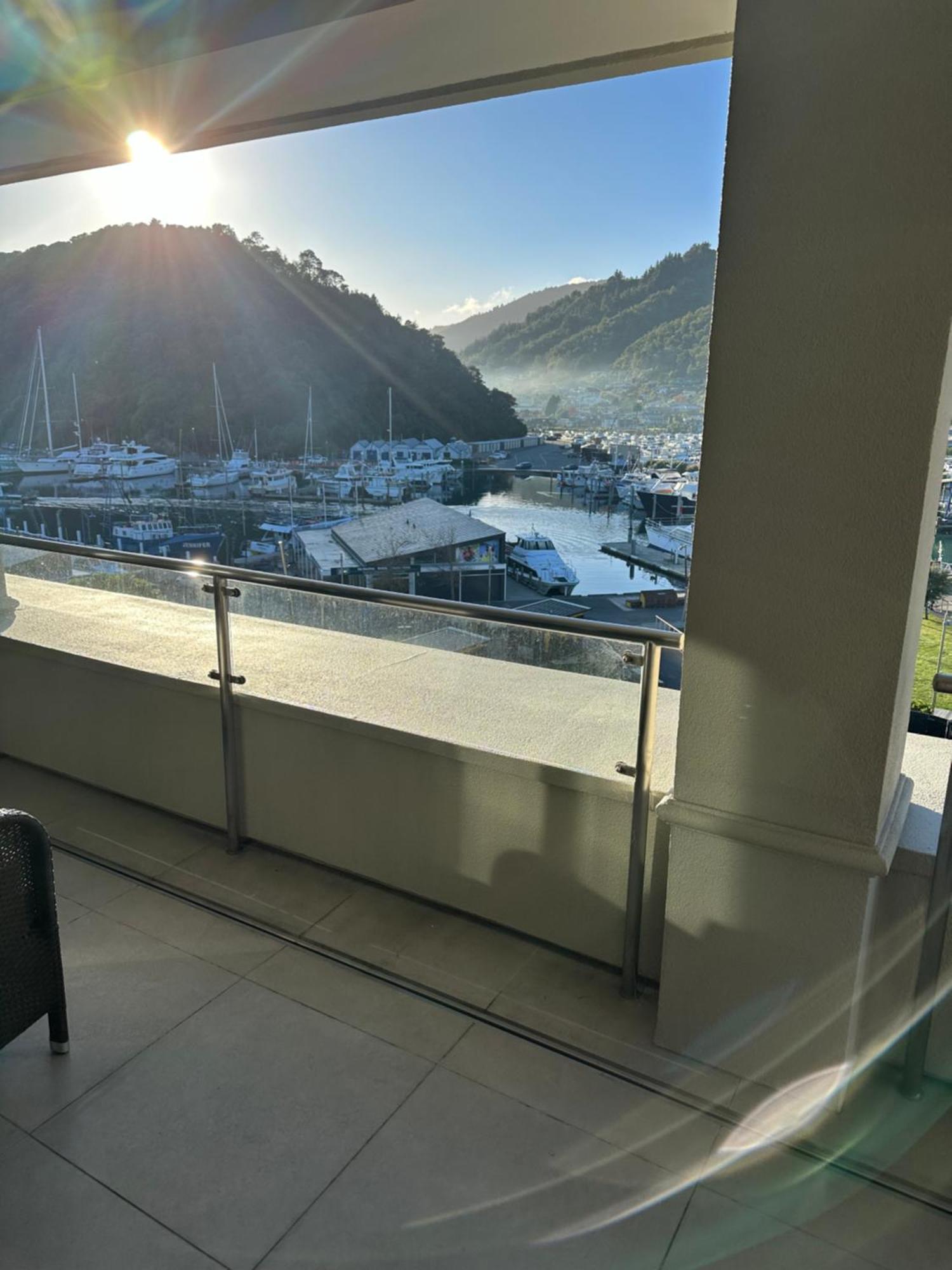 Picton Waterfront Apartments Экстерьер фото