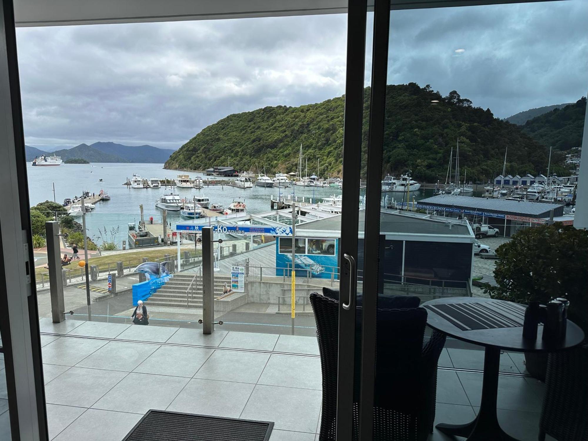 Picton Waterfront Apartments Экстерьер фото
