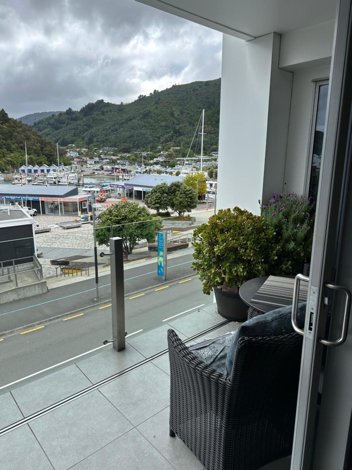 Picton Waterfront Apartments Экстерьер фото